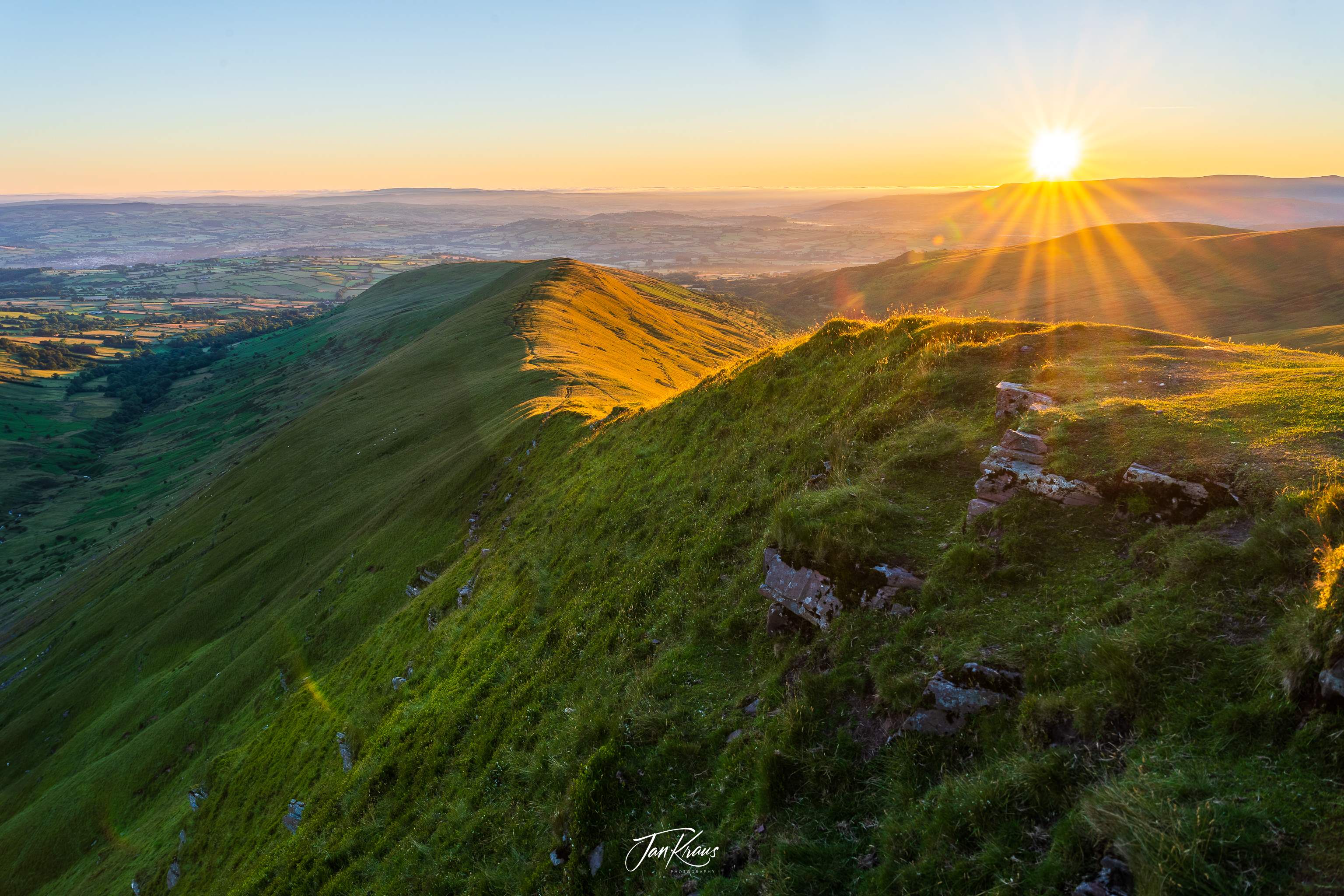 Sunrise seen from Fan Y Big ridge, Brecon Beacons Mountains, Wales, UK
