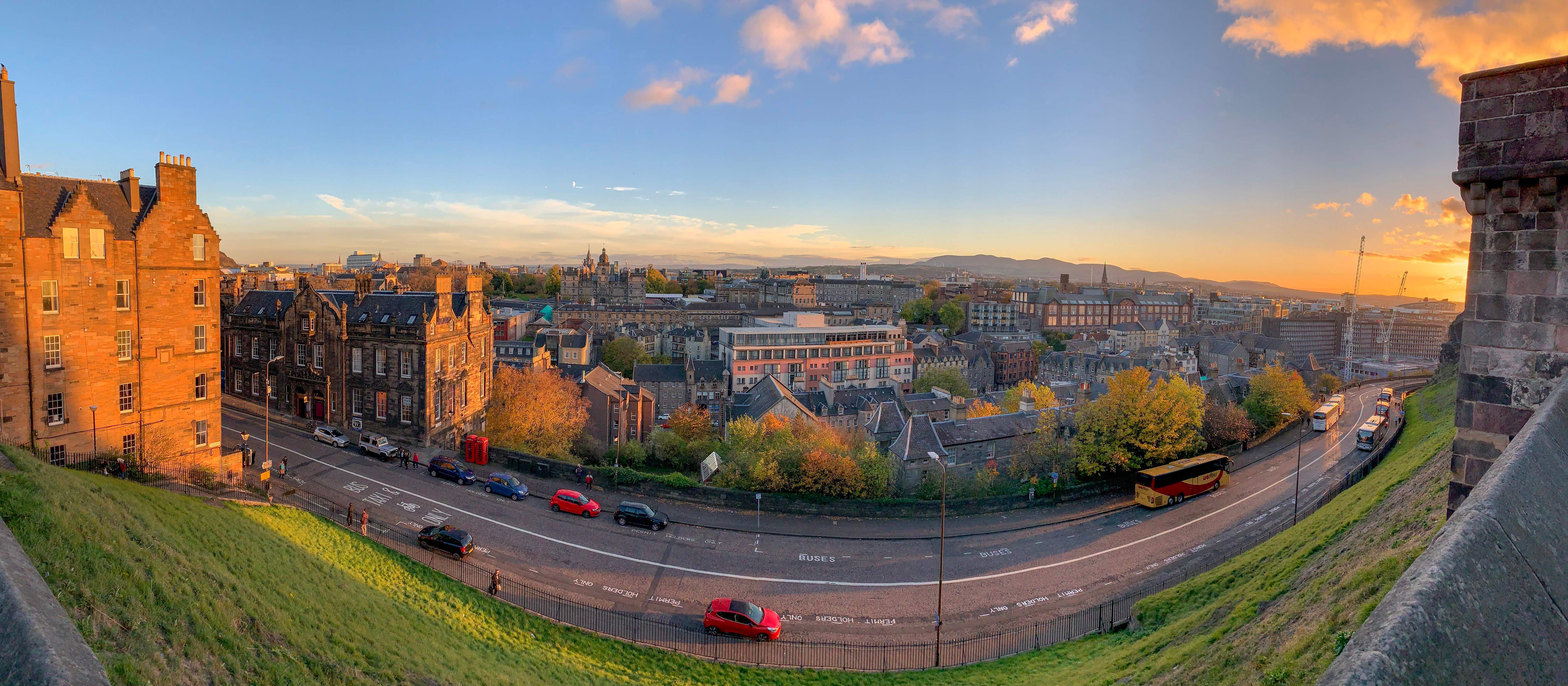 Panoramic view over Edinburgh from Castle Rock