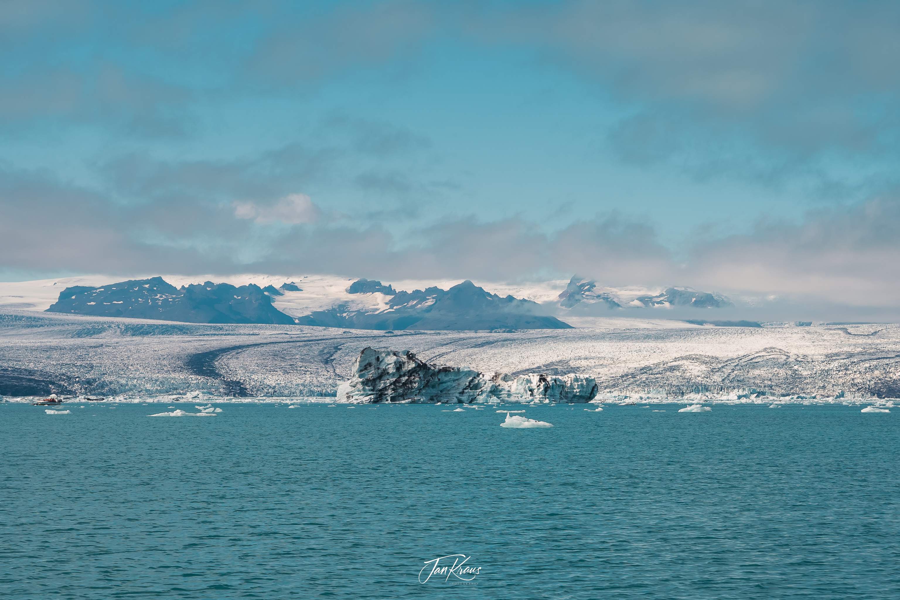 View of Breiðamerkurjökull glacier from Jökulsárlón Glacier Lagoon, Iceland